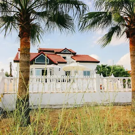 Villa Breathtaking Beachfront In Bogaz, Iskele